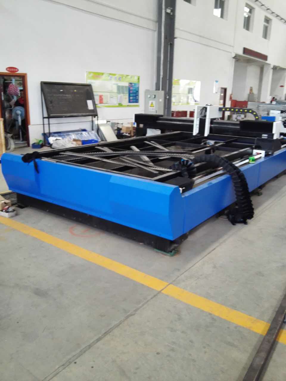 東莞碳鋼(gāng)激光切割機(jī)切割